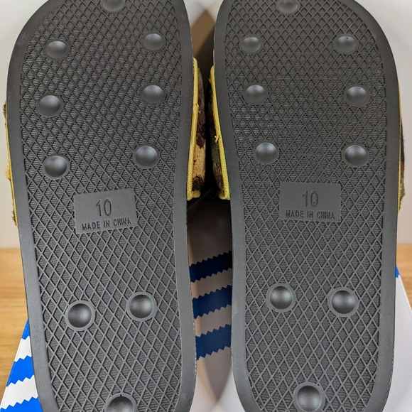 NWB adidas Jeremy Scott Adilette Teddy Camo Black Slides/Sandals - Picture 6 of 9